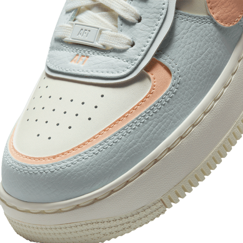 Tênis Air Force 1 Shadow "Barely Green" Branco / Bege