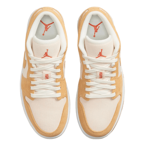 Tênis Air Jordan 1 Low "Corduroy Suede"