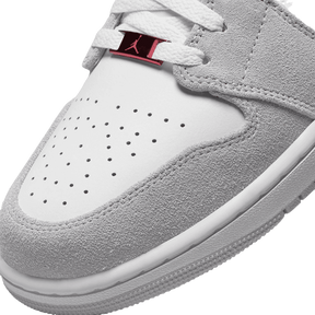 Tênis Air Jordan 1 Low "Light Smoke Grey Red" Cinza / Vermelho