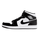 Tênis Air Jordan 1 Mid "Carbon Fiber" Preto / Branco