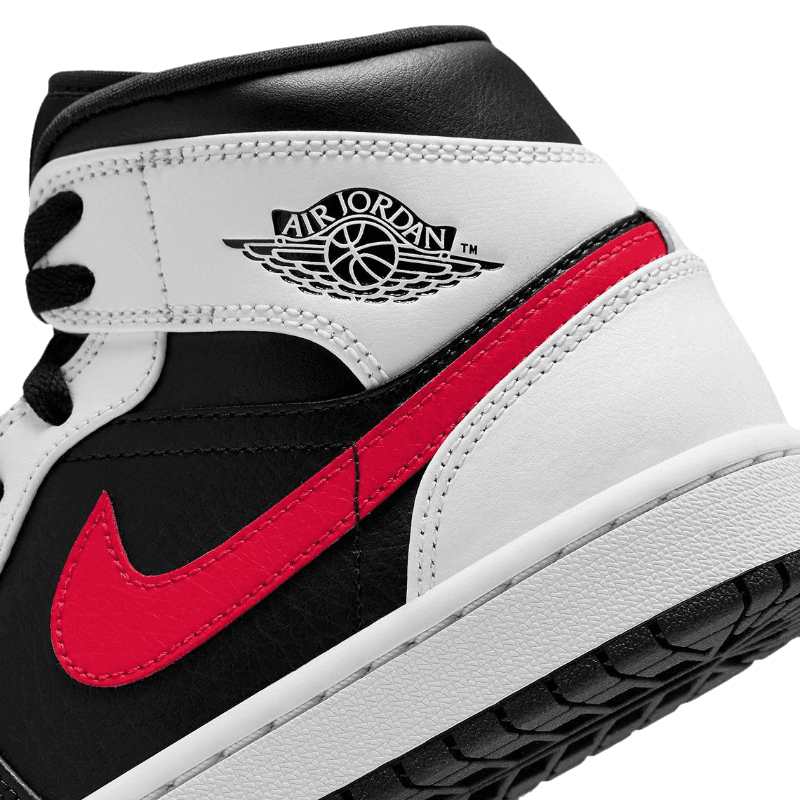 Tênis Air Jordan 1 Mid "Chile Red"