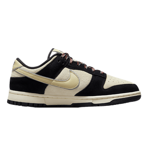 Tênis Dunk Low LX "Black Team Gold" Preto