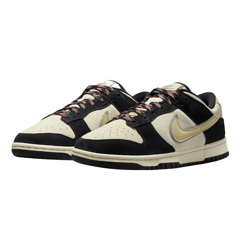 Tênis Dunk Low LX "Black Team Gold" Preto