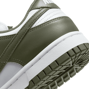 Tênis Dunk Low "Medium Olive" Feminino Verde