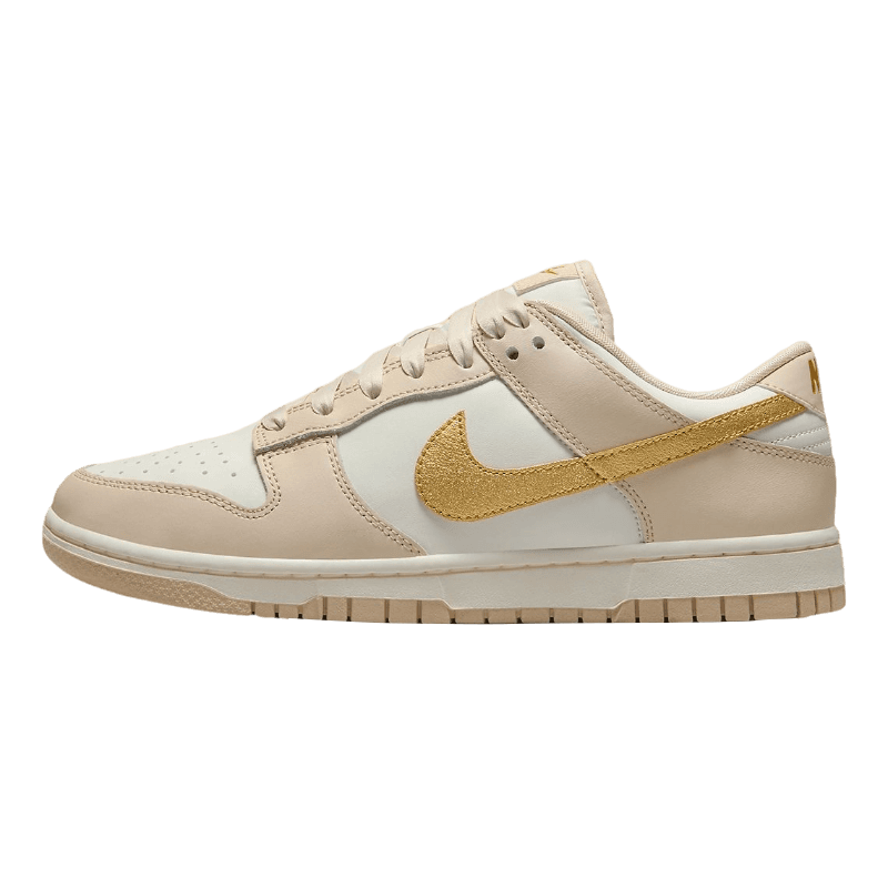 Tênis Dunk Low "Metallic Gold" Feminino Dourado