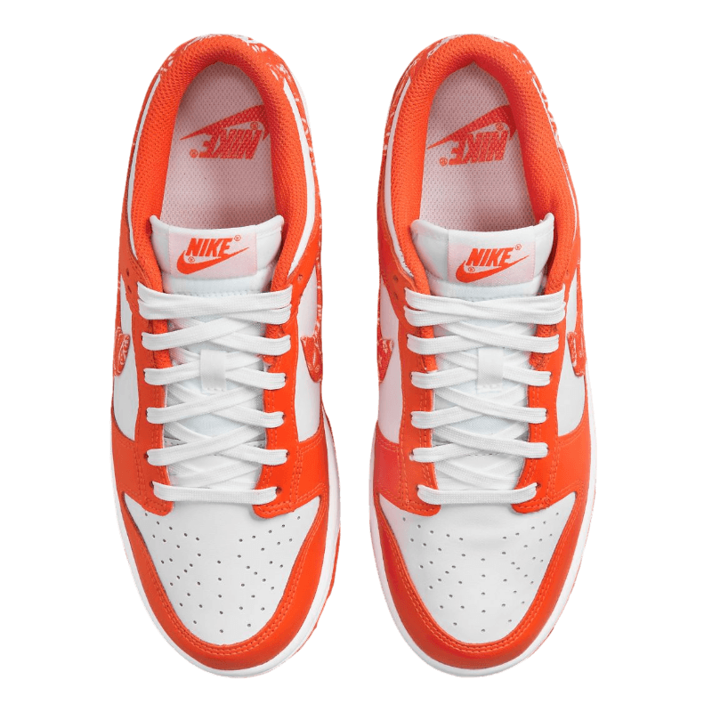 Tênis Dunk Low "Orange Paisley" Feminino Laranja