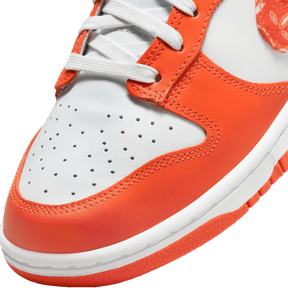 Tênis Dunk Low "Orange Paisley" Feminino Laranja
