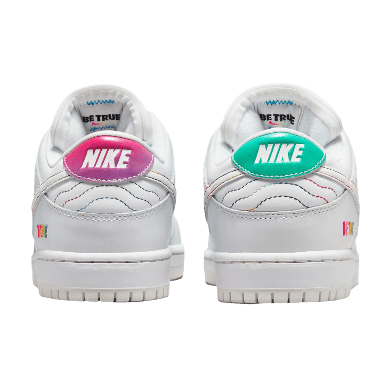 Tênis Dunk Low SB "Betrue" Branco
