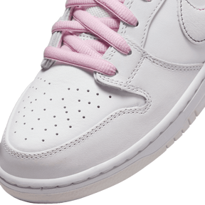 Tênis Dunk Low SB "Betrue" Branco