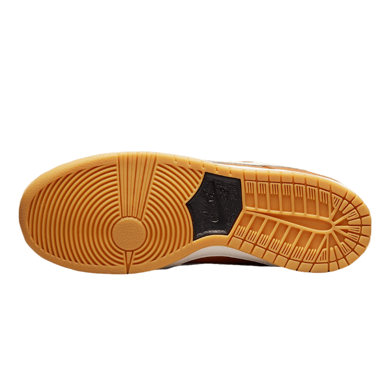 Tênis Dunk Low SB "Dark Russet" Masculino Marrom