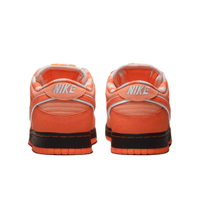 Tênis Dunk Low SB "Orange Lobster" Laranja