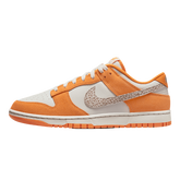 Tênis Dunk Low Safari "Swoosh Kumquat" Masculino Laranja