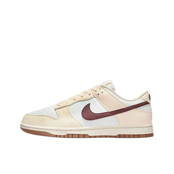 Tênis Dunk Low Next Nature "Coconut Milk Smokey Mauve" Branco