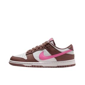 Tênis Dunk Low "Smokey Mauve" Feminino Marrom