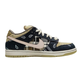 Tênis Dunk Low SB x Travis Scott Cactus Jack