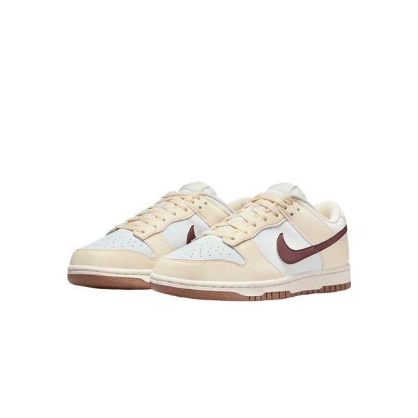 Tênis Dunk Low Next Nature "Coconut Milk Smokey Mauve" Branco