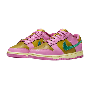 Tênis Dunk Low x Parris Goebel "Playful Pink"