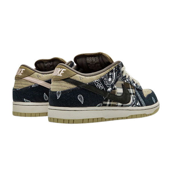 Tênis Dunk Low SB x Travis Scott Cactus Jack