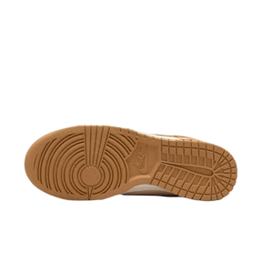 Tênis Dunk Low "Flax Suede" Marrom