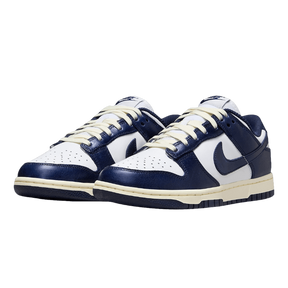 Tênis Dunk Low "Midnight Navy and White" Feminino Azul