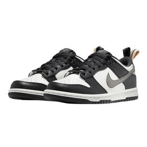 Tênis Dunk Low "Black/White Metallic" Feminino