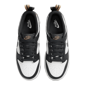 Tênis Dunk Low "Black/White Metallic" Feminino